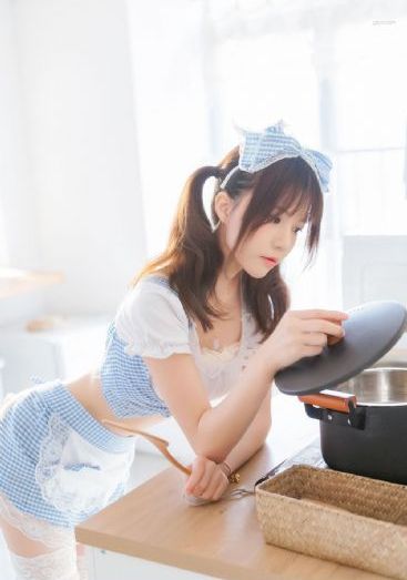 年轻的女教师2观看