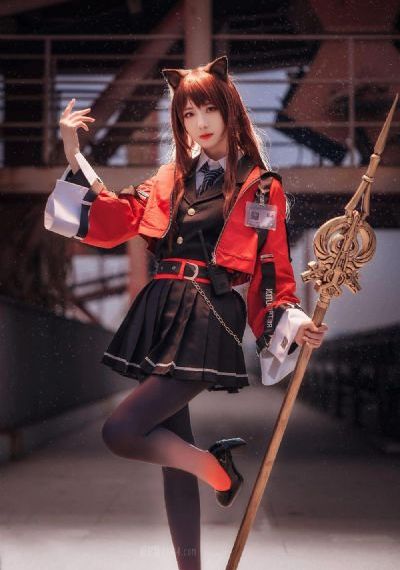 古墓荒斋