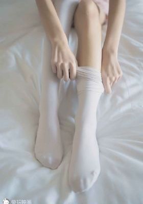 办公室里的女教师3