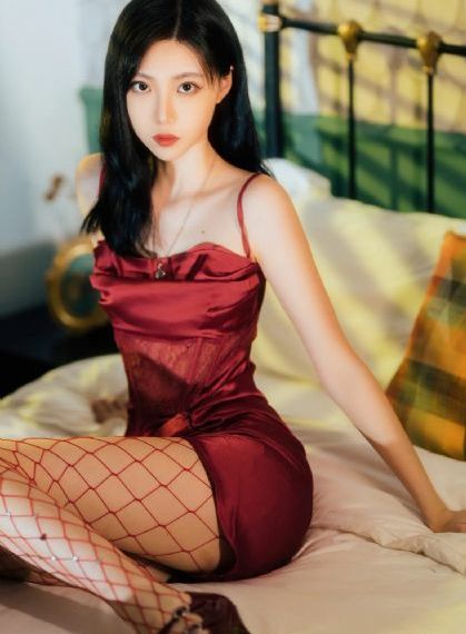 娇妻高潮了开始迎合别人