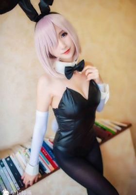 火口的两个人